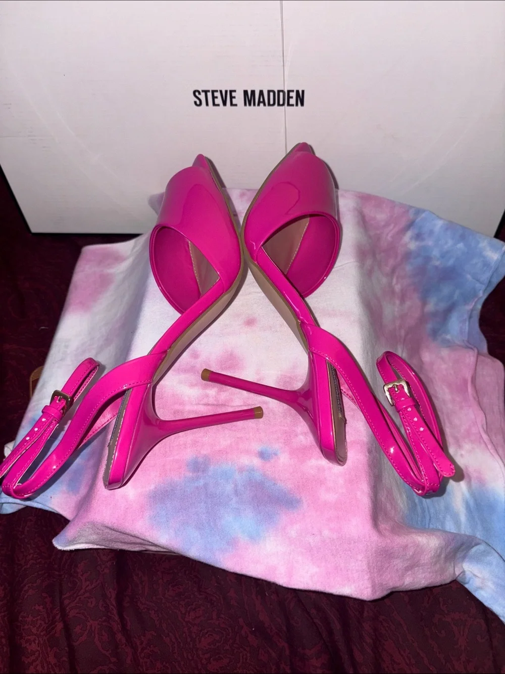 Steve Madden bnwob bold